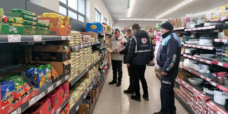 Kars’ta Zincir Marketlerde Fiyat Denetimi Yapıldı