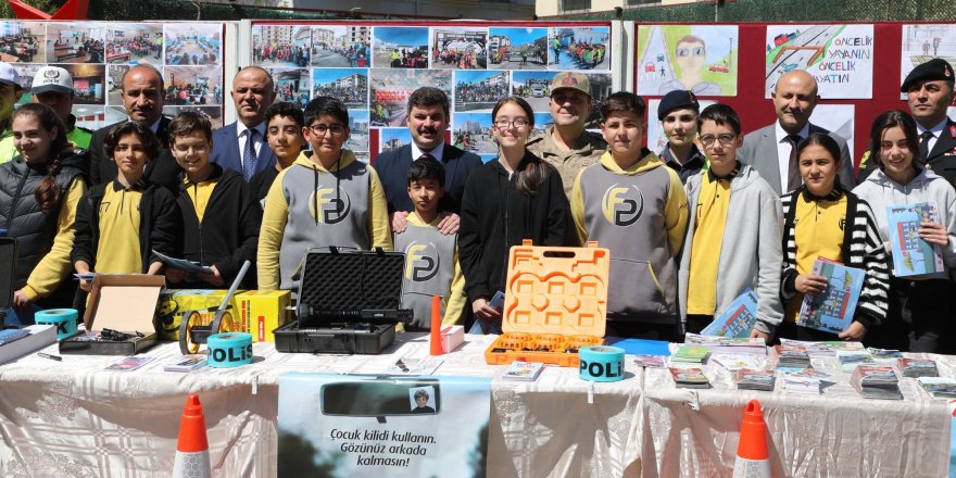 Trafik Haftası Kars’ta çeşitli etkinliklerle başladı