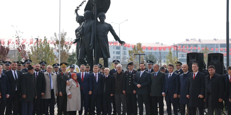 Ali Ekber Tufan Iğdır'ın Kurtuluşunun 104. Yıl Dönümü Töreni'ne katıldı 