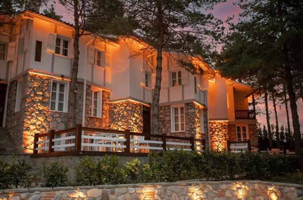 Karakaya Villa Suite: Sapanca'da Doğayla İç İçe Bir Tatil Deneyimi