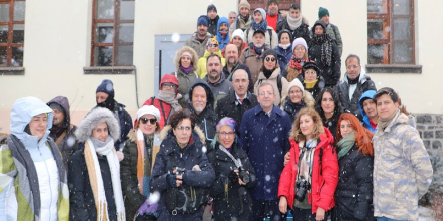 Fotoğraf sanatçıları Kars'ta!