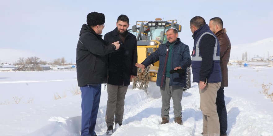 Vali Ziya Polat, Karakale-Hacıhalil Grup Köy Yolunu İnceledi