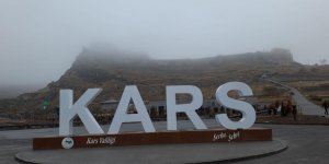 Kars’ta kartpostallık sis manzarası