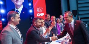 CHP Başkanı Uludaşdemir, Tüzük Kurultayı’nda Divan Kurulu üyesi seçildi