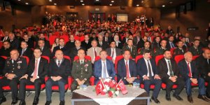 Kars'ta "104. Yılında Gazi Kars'ın Kurtuluşu" konulu konferans yapıldı